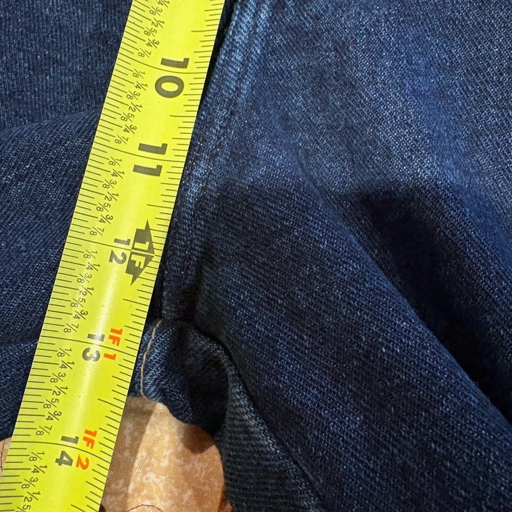 WRANGLER® BLUES RELAXED FIT JEAN women’s size 16x30 NWT - Picture 8 of 9